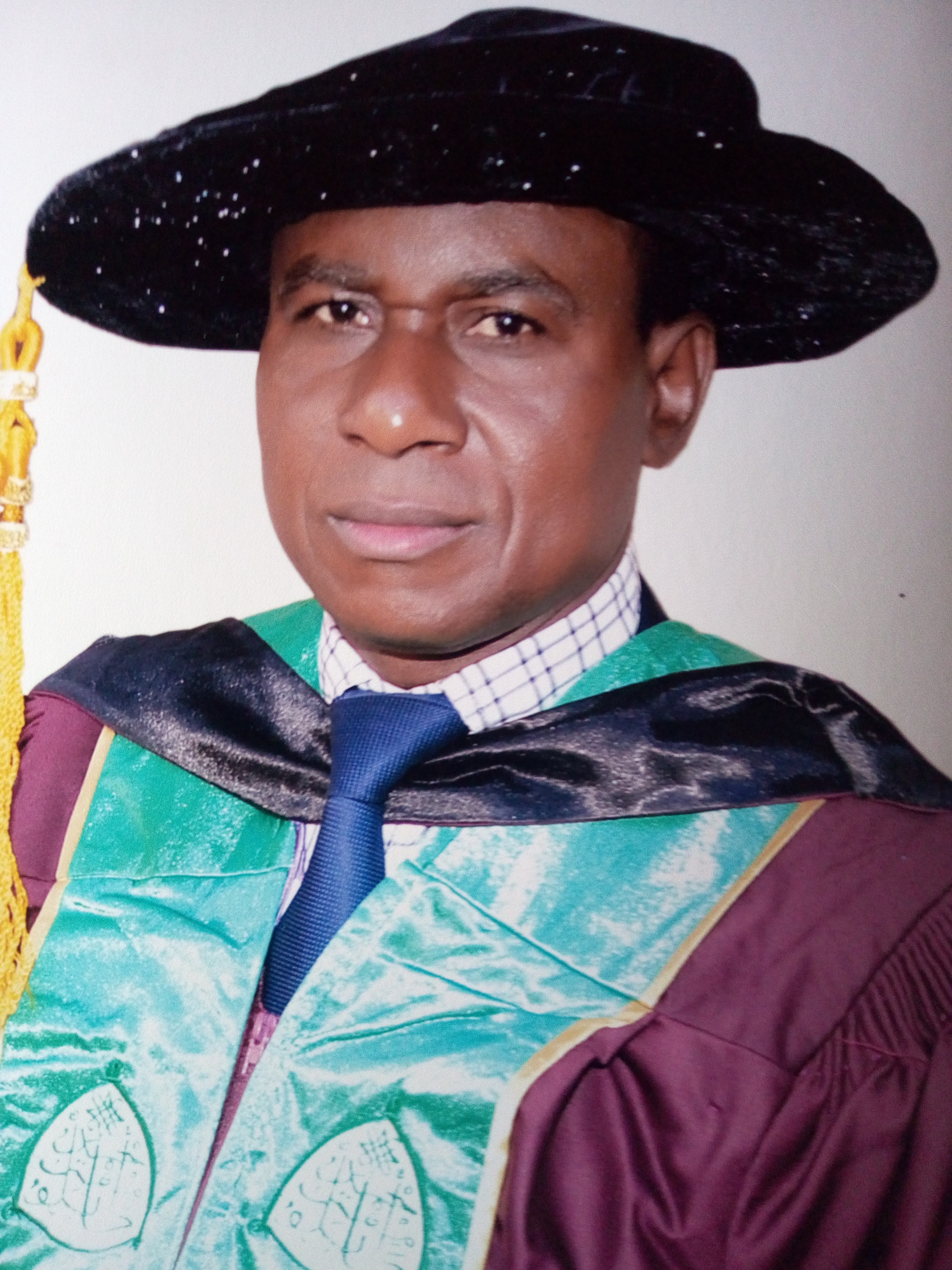 Dr Samuel Aondoawase Apinega